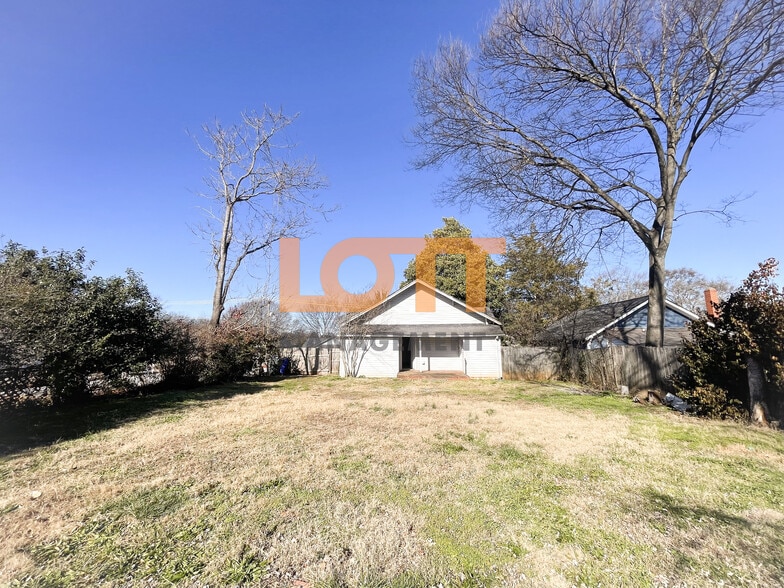 Building Photo - 27 Pendleton Rd