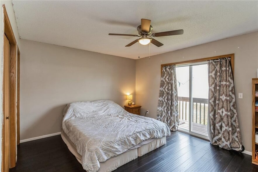 Building Photo - 941 Grand Avenue Ct