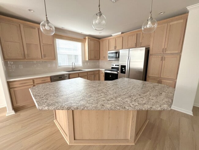 Building Photo - 1021 Vervain Dr