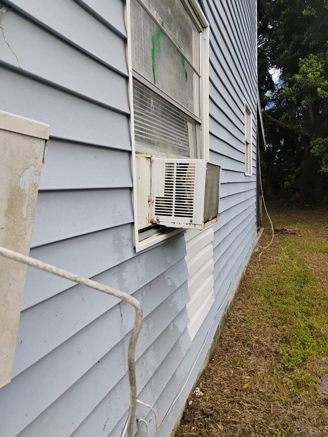 Building Photo - 538 State St