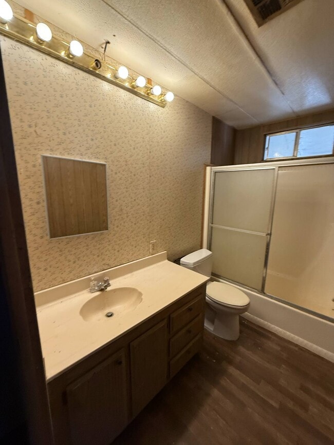 Building Photo - 8221 S Taylor Ln