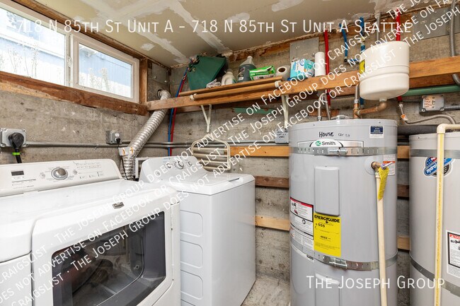 Building Photo - 718 N 85th St