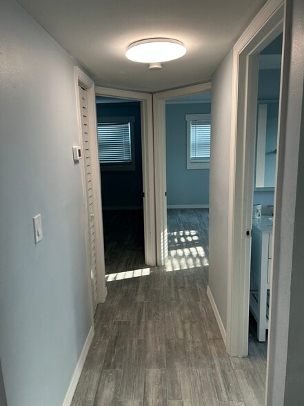 Building Photo - 721 1st St