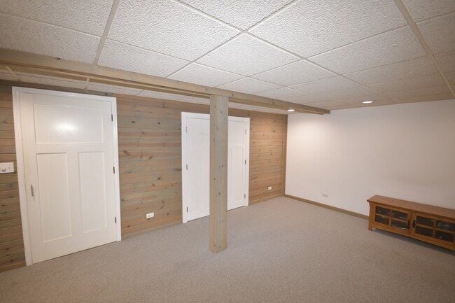 Building Photo - 1644 Stockton Ln