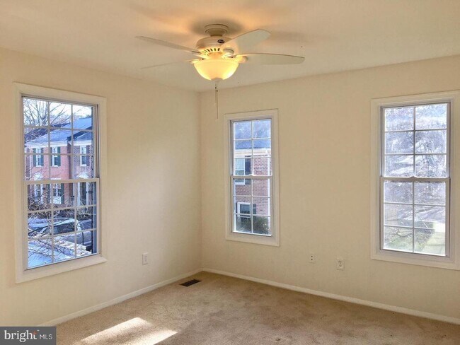 Building Photo - 11951 Heathcote Ct