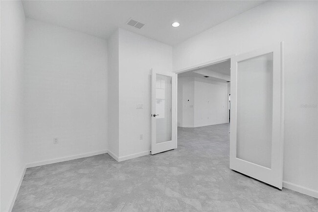 Building Photo - 215 Summertime Pl