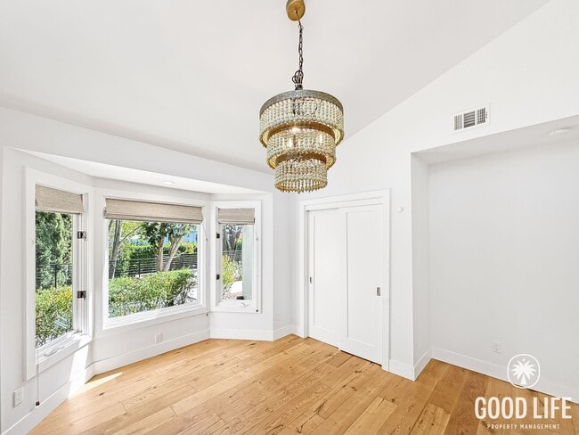 Building Photo - Stunning 3BR Home in Santa Ana with Private  Large Yard, Modern Upgrades & 2-Car Garage