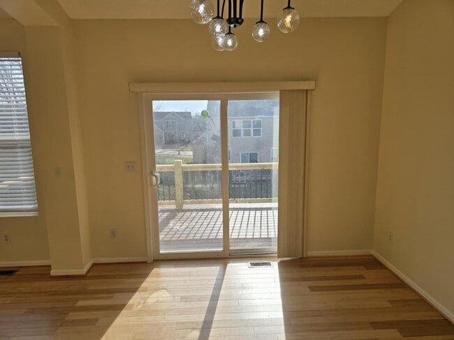 Building Photo - 4909 NE 78th St