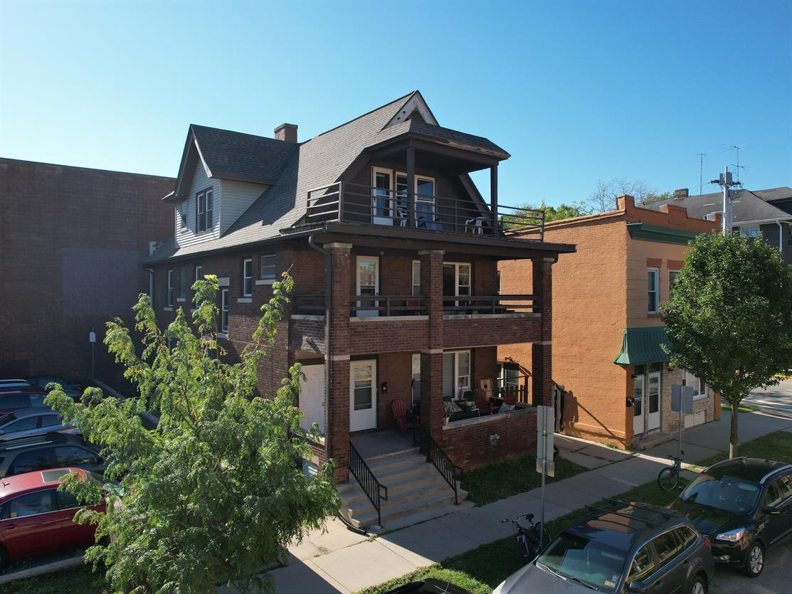 Building Photo - 449 W Main St