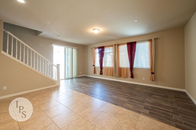 Building Photo - Fresno Westside Home, 5BR/3BA, Built 2018 – Great for Families