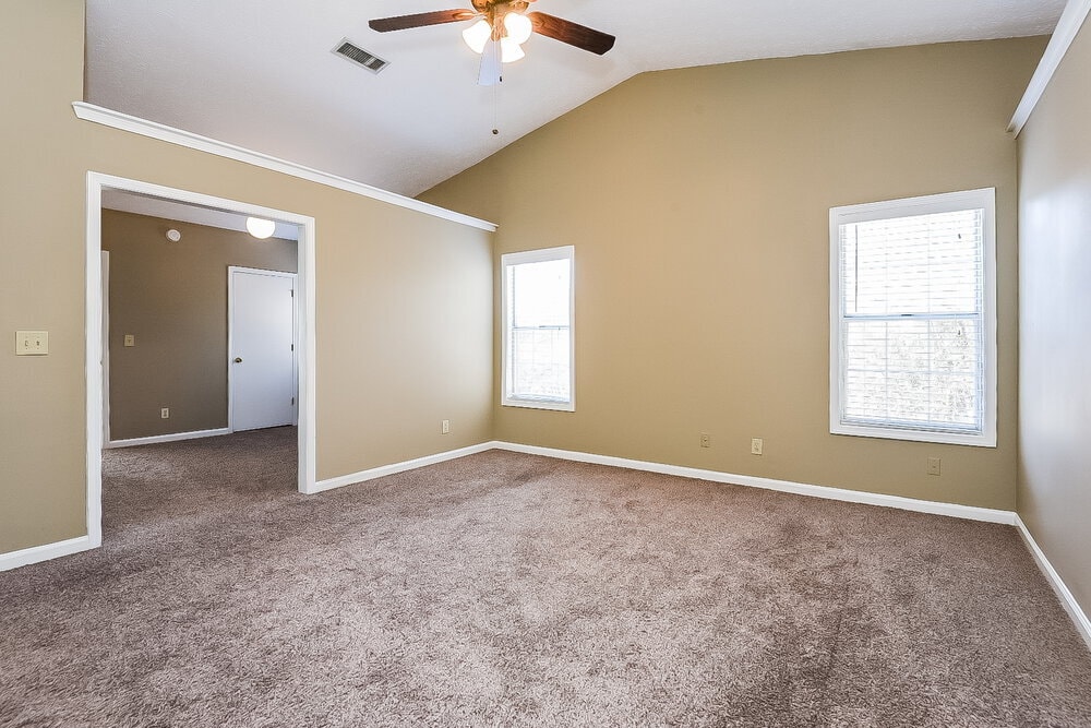 Building Photo - 242 Clarion Rd