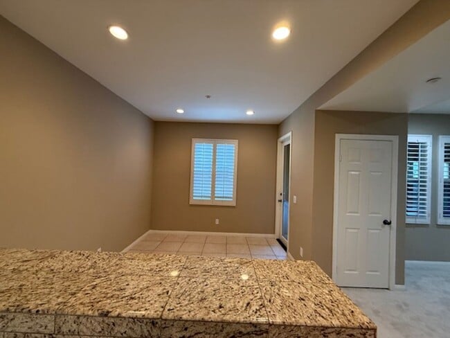 Building Photo - 2bd 2.5 bath in Turtle Ridge