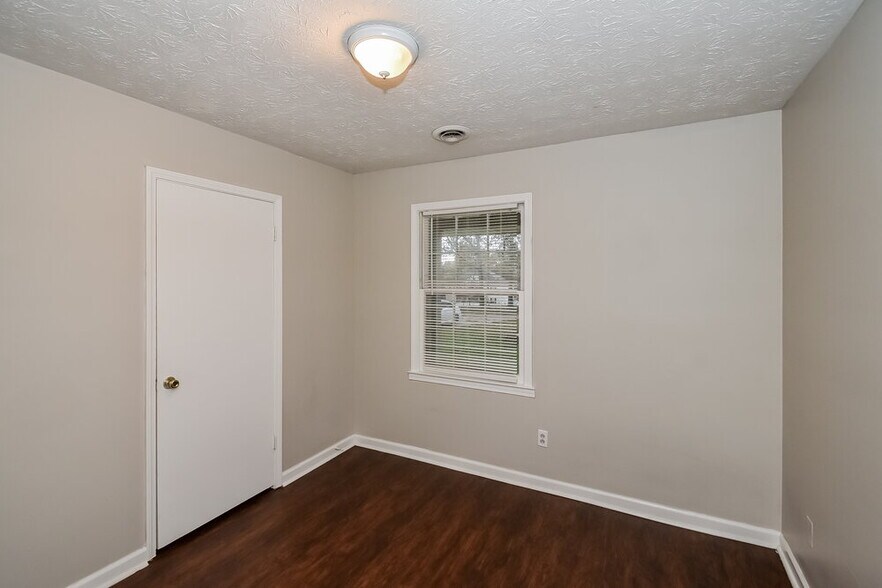 Building Photo - 3805 Nebo Rd