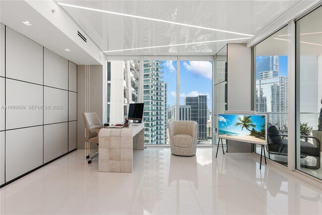 Building Photo - 1040 Biscayne Blvd