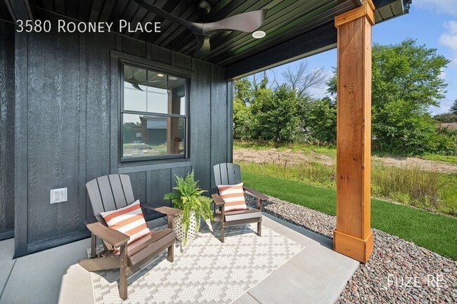 Building Photo - 3580 Rooney Pl