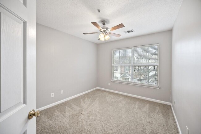 Building Photo - 1010 Society Way