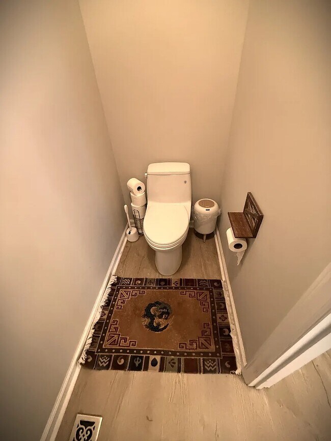 Building Photo - 113 Bottlebrush Ct