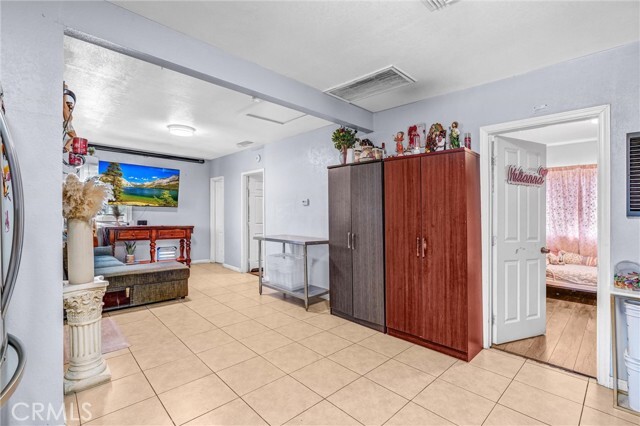 Building Photo - 10515 Firmona Ave