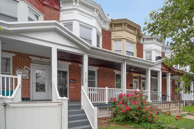 Building Photo - Remodeled 3 bedroom 1 bath home in Harrisburg,  PA