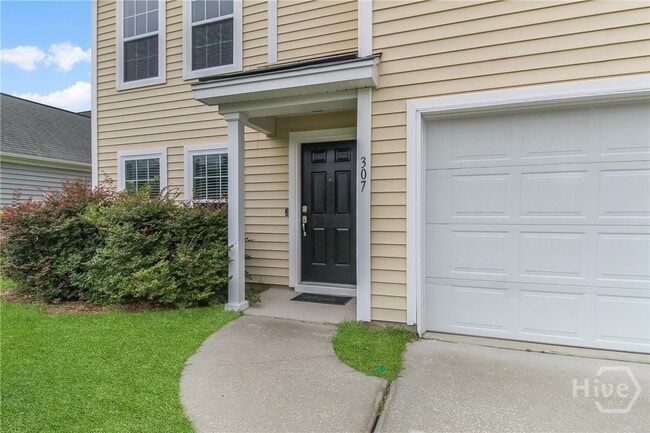Building Photo - 307 Grasslands Dr