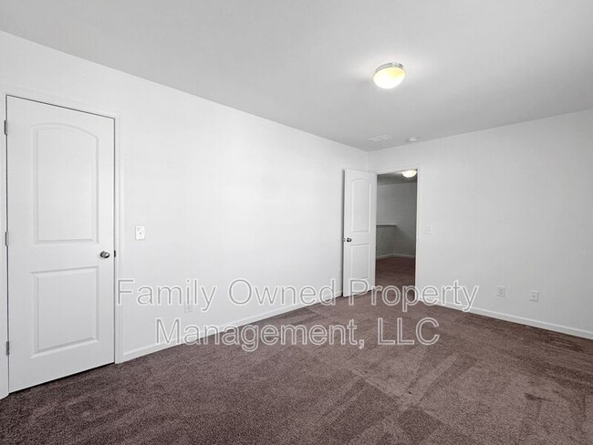 Building Photo - 105 Whimbrel Dr