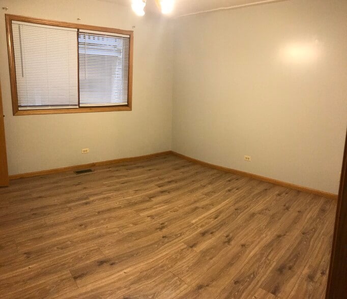 Bedroom 1 - 3121 S Harlem Ave