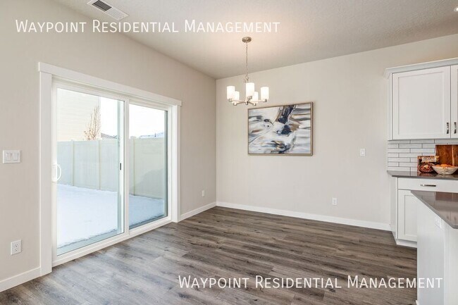Building Photo - 5316 S Redeken Pl