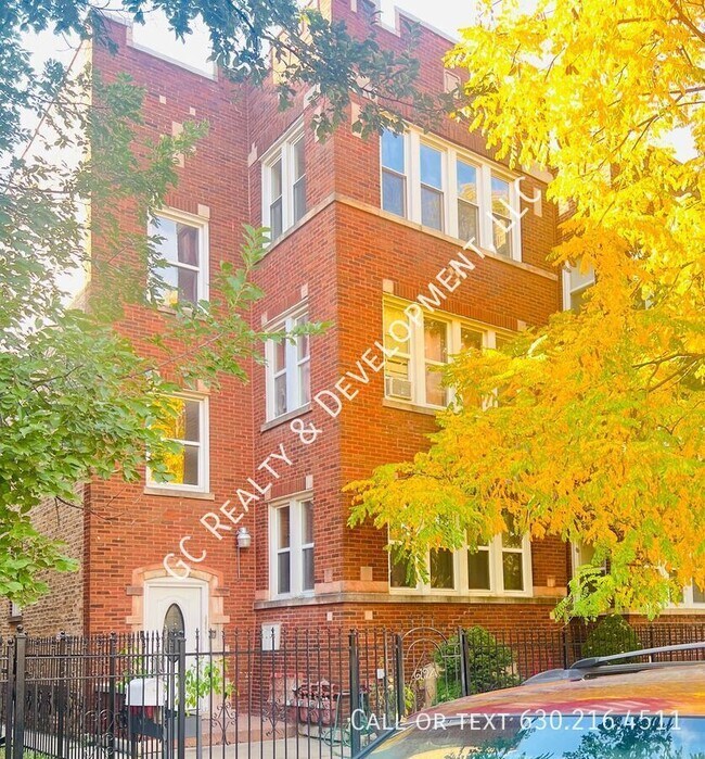 Primary Photo - 6124 S Whipple St