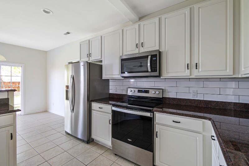 Building Photo - 4019 Cadence Dr