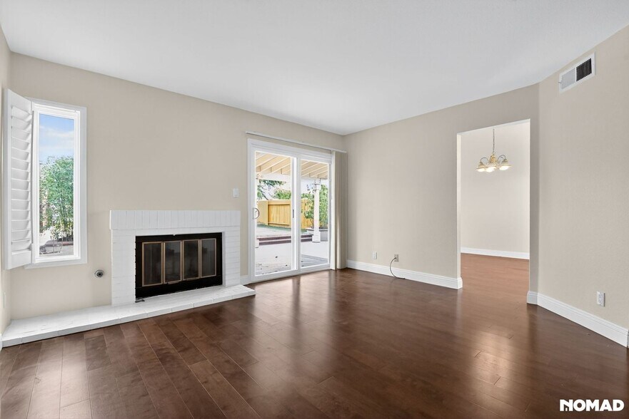 Building Photo - 15865 Lofty Trail Dr