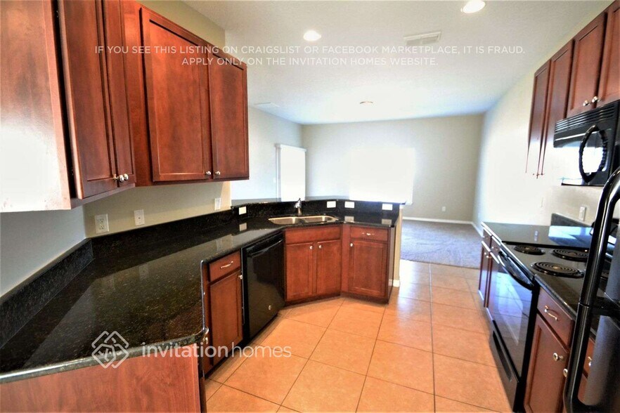 Building Photo - 551 Hibiscus Cove Dr
