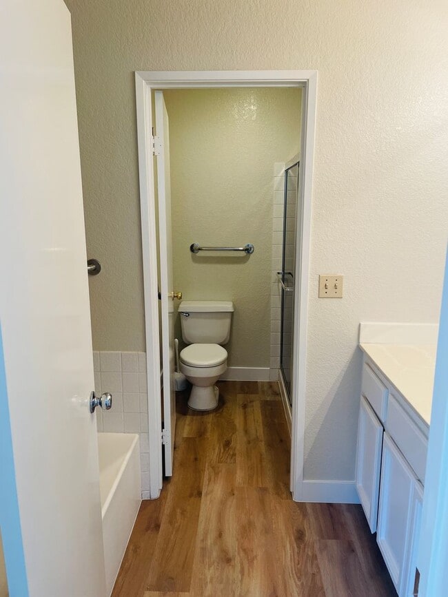 Building Photo - Wonderful 3 Bed 2.5 Bath Townhouse In Mountain View. Beautiful Vinyl Plank Flooring Installed Thr...