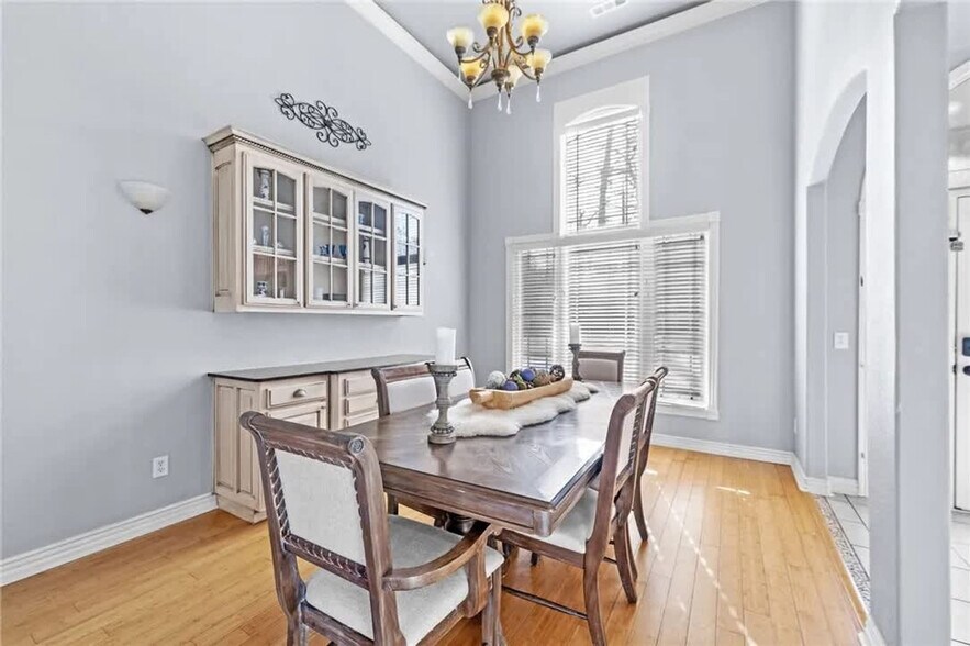 Building Photo - 38 Riviera Dr