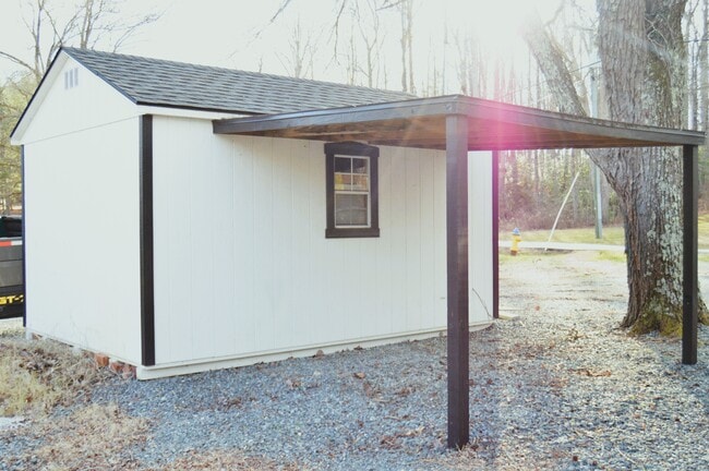 Building Photo - 1814 Mountain View Rd