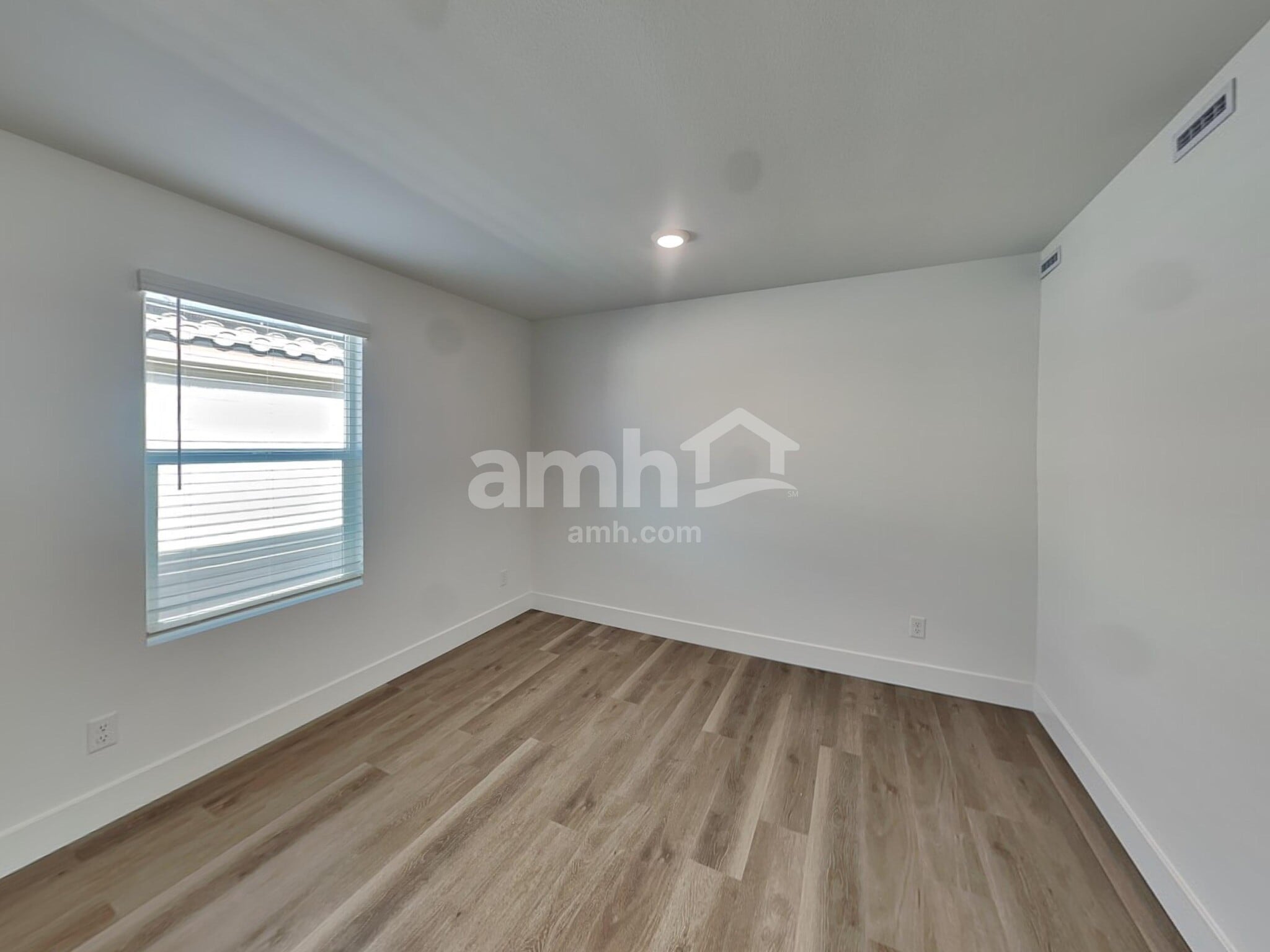 Building Photo - 5816 Astapor St