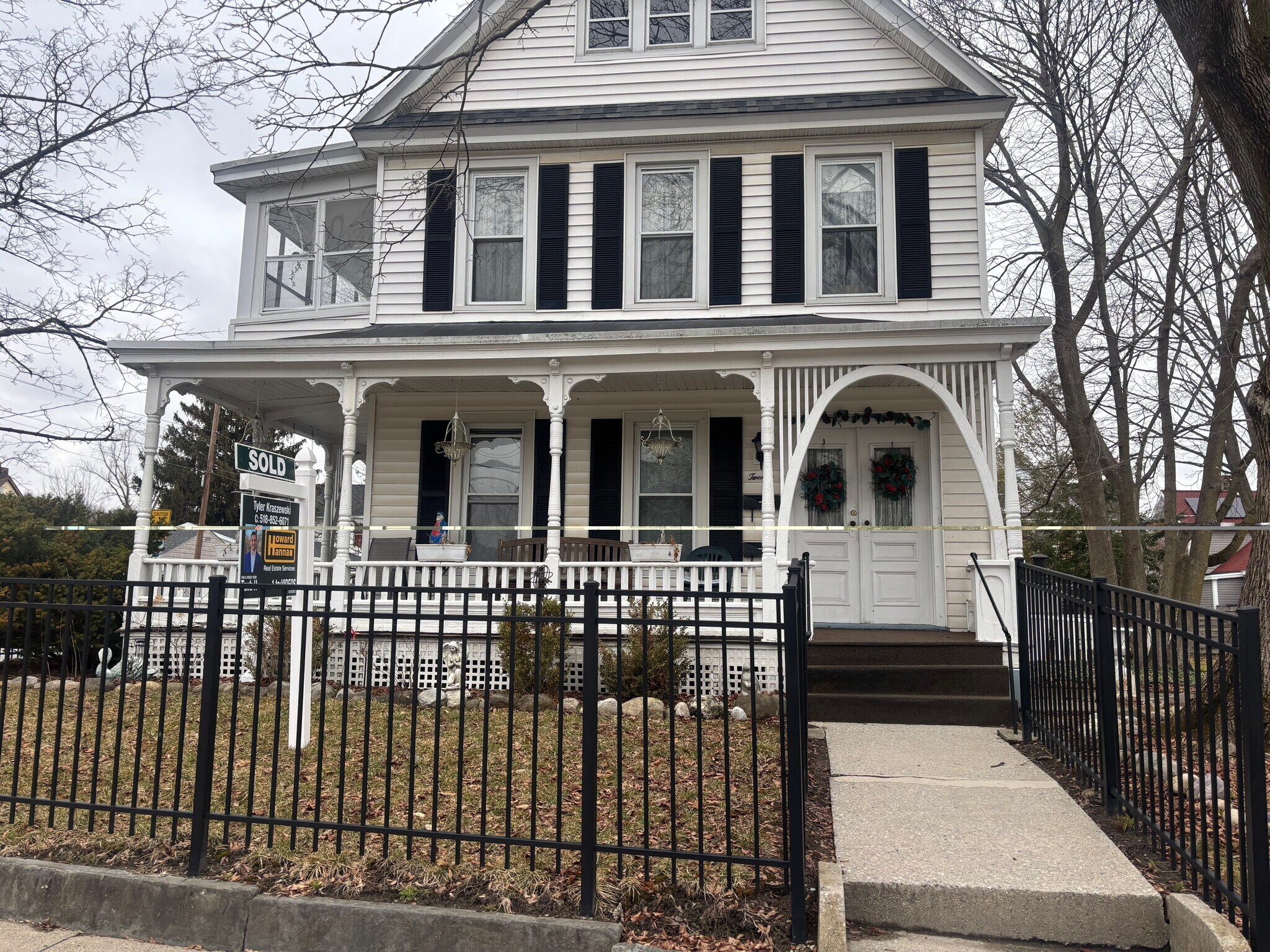 Building Photo - 20 Saratoga Ave