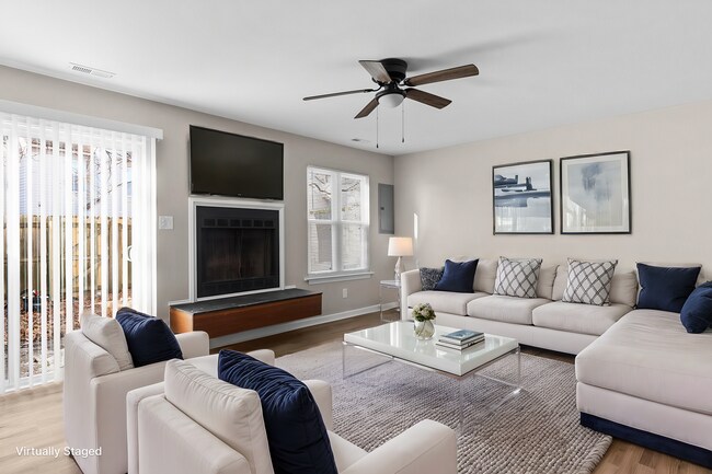 Building Photo - Stylish Living Meets Ultimate Convenience in This 3BR/2.5BA Ocean Lakes Townhome!