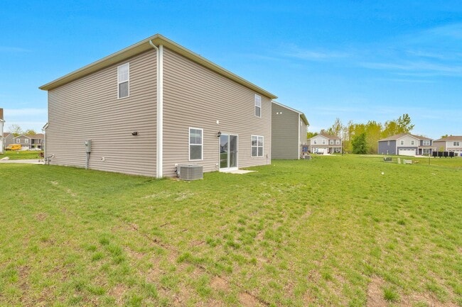 Building Photo - 4949 Sanford Grv Pl