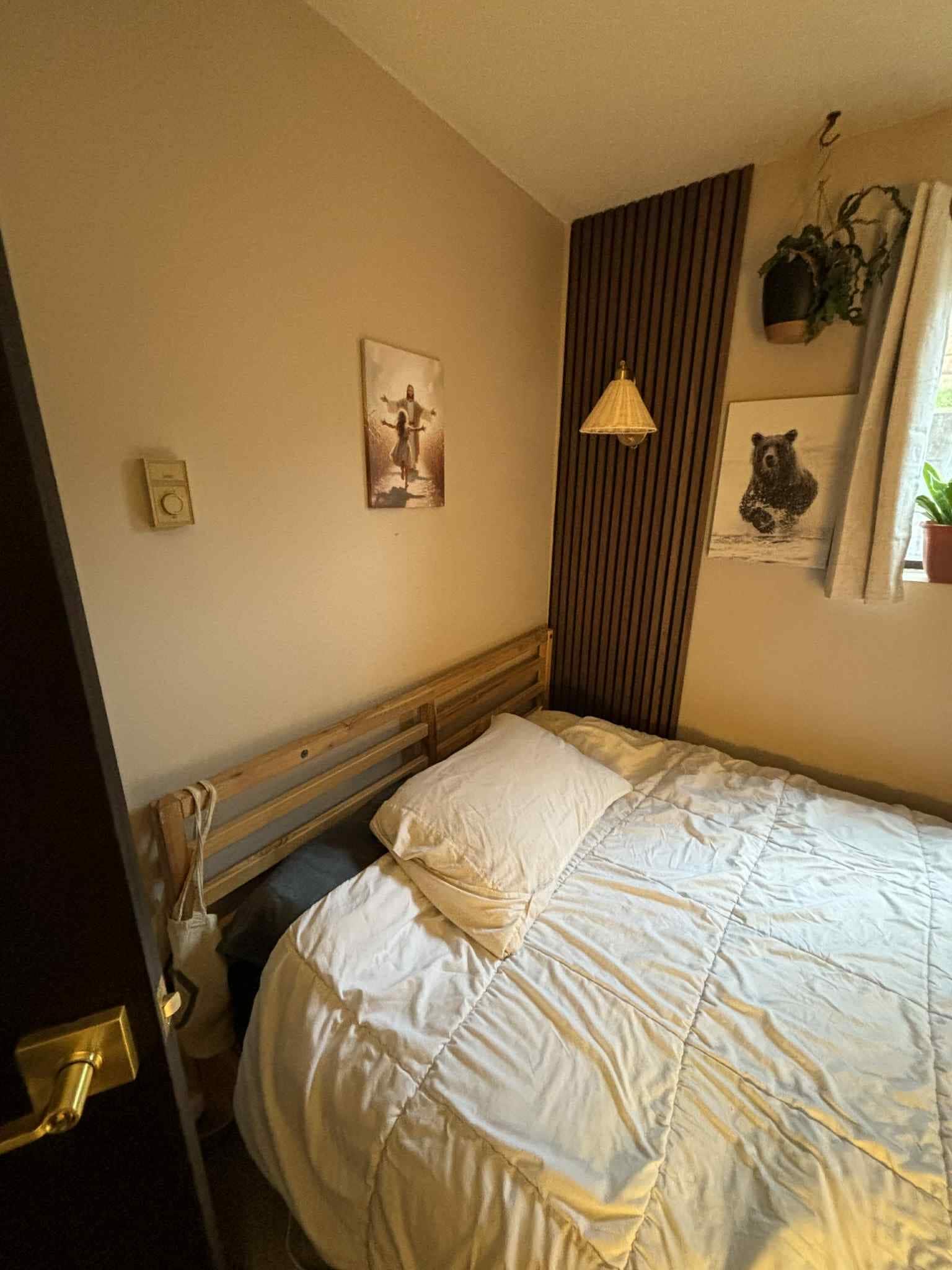 2nd Bed - 332 E Main St