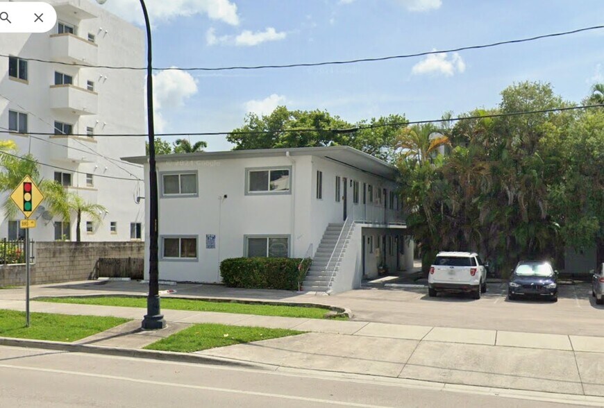 Building Photo - 3071 SW 27th Ave