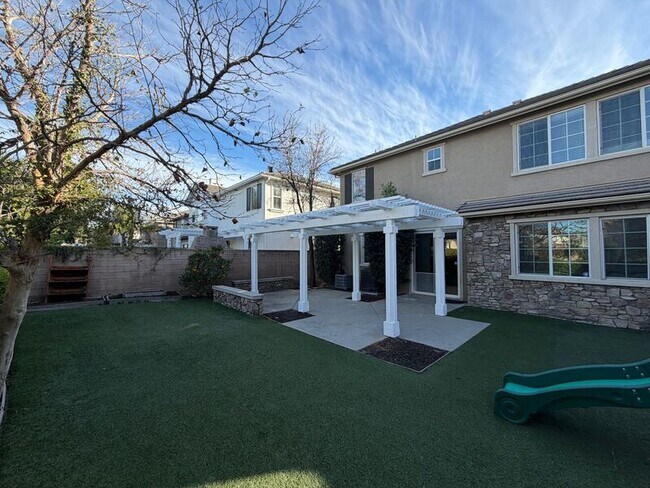 Building Photo - 46172 Pinon Pine Way