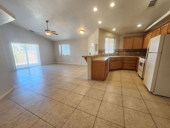 Building Photo - COMING SOON! Indian Cove 3Bedroom/2 Bathroom