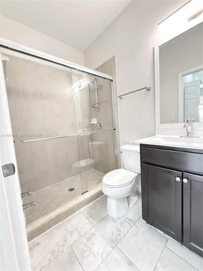 Building Photo - 134 SE 28th Ter