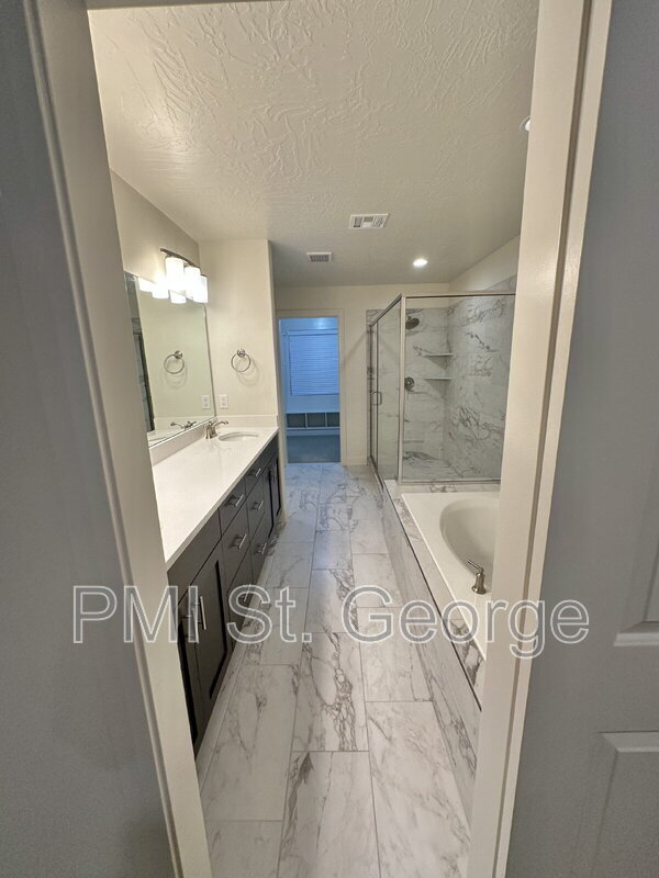 Building Photo - 3226 E 2930 S