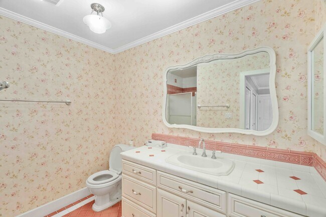 Building Photo - 5215 Sepulveda Blvd