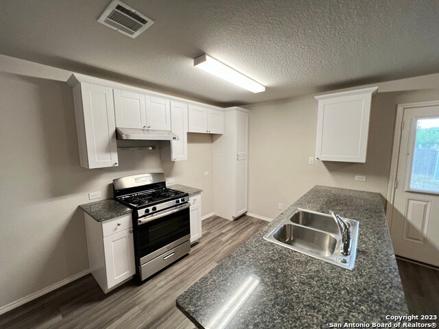 Building Photo - 5926 Gael Elm