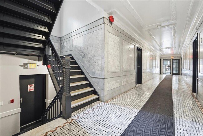 Building Photo - 3-5 Potter Pl