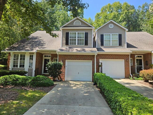 Building Photo - Fantastic 3br 2.5ba End Unit Townhome in North Raleigh! 1 Car Garage!