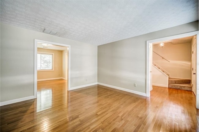 Building Photo - 10385 Rillridge Ct