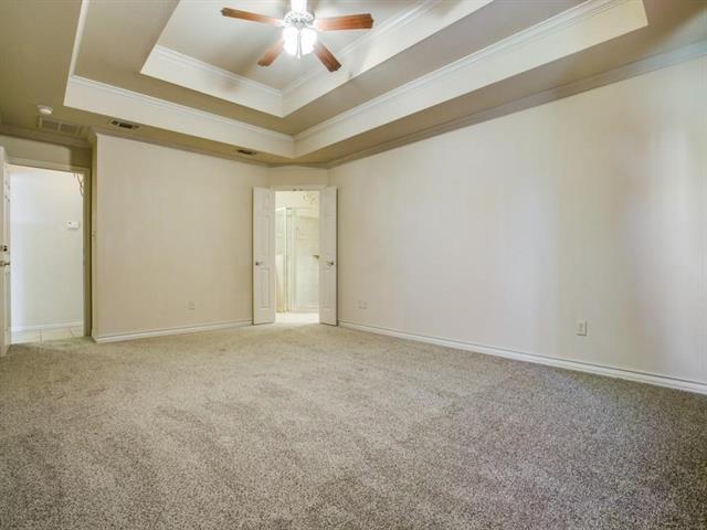 Building Photo - 1708 Rockview Dr